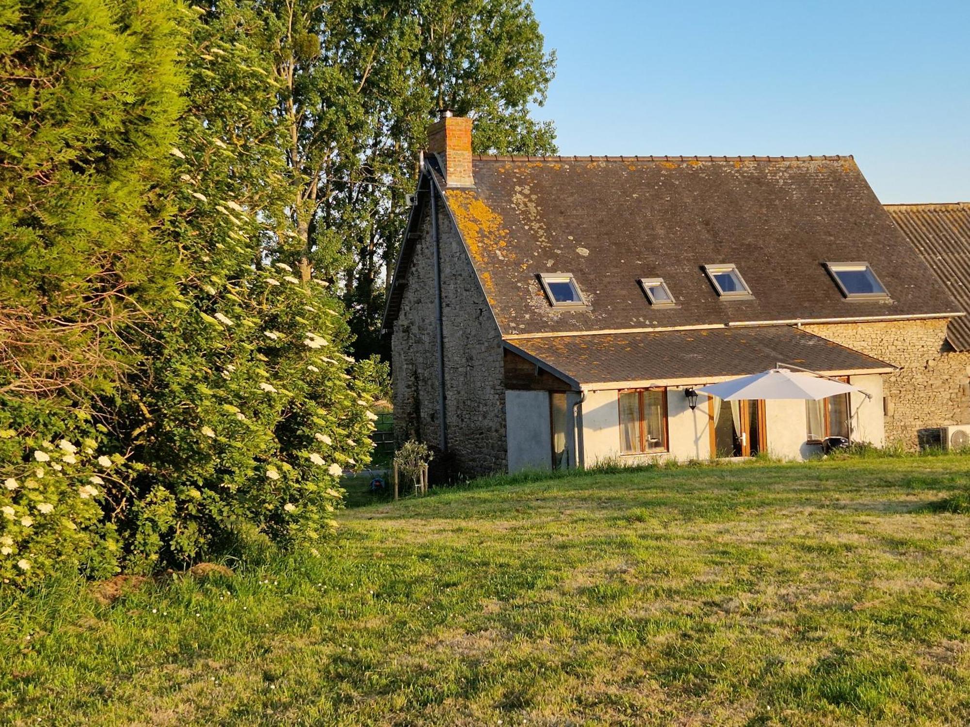 Maison Precey Buitenkant foto